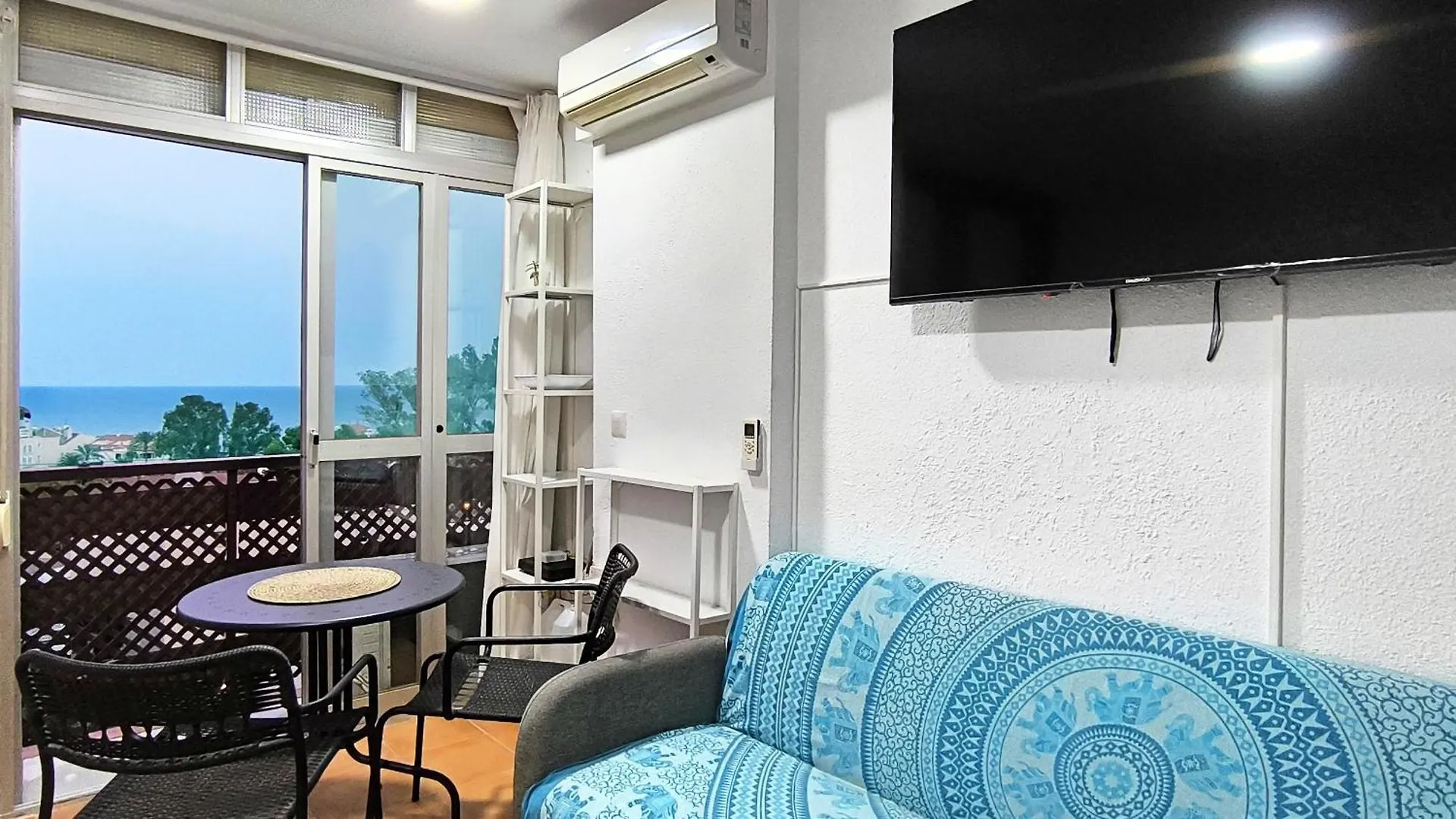 Apartamento Las Naciones Studio Benalmádena